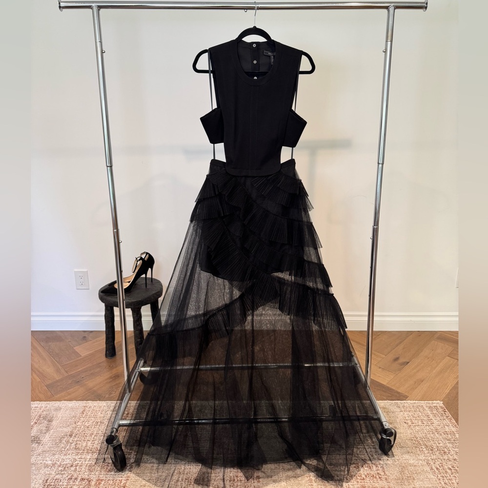 BCBGMaxAzria NWT Avalon Black Layered Tiered Tulle Gown Size 8